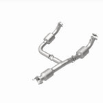 MagnaFlow 280505 oem grade direct-fit catalytic converter, rear view of the turntable spin