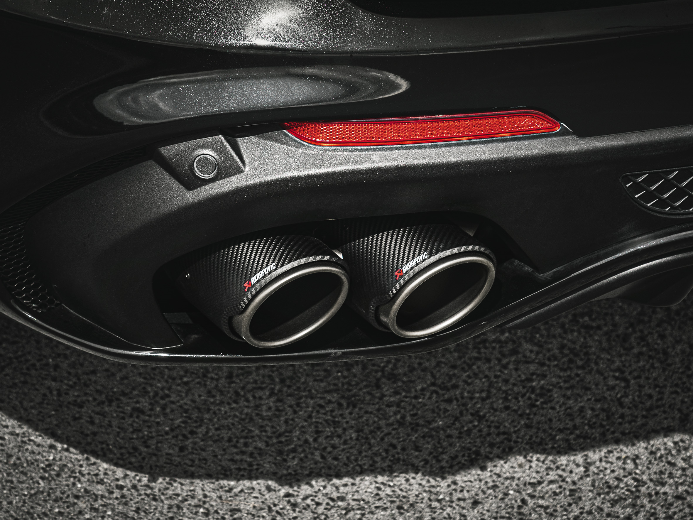 Akrapovic Alfa Romeo Stelvio Quadrifoglio Slip-On Line (Titanium) w/Titanium/Carbon Fiber Tips S-AR/TI/6H for Alfa Romeo Stelvio Quadrifoglio 949 2018-2027, top view