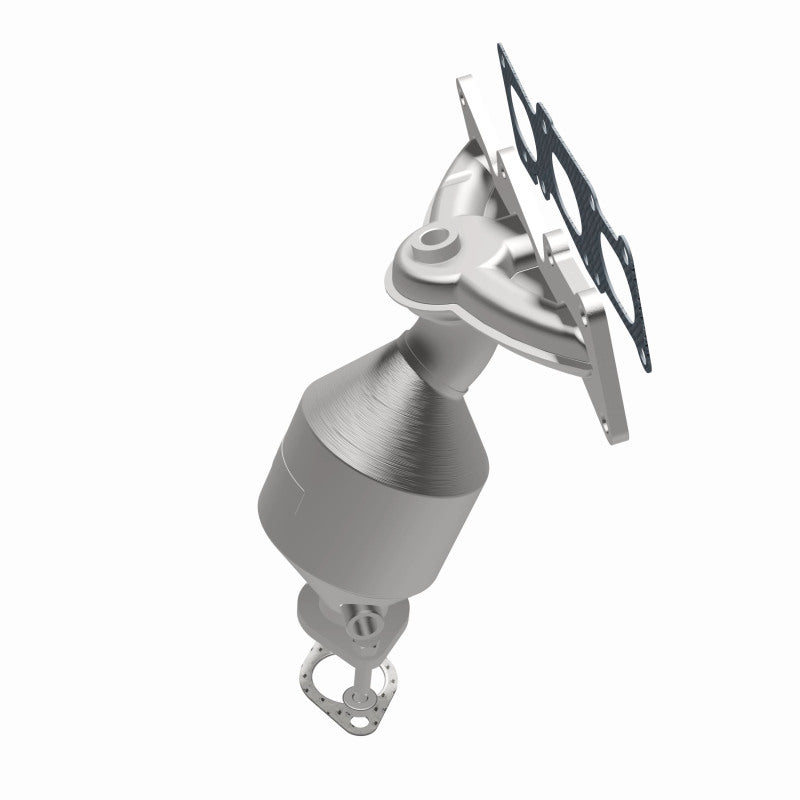 MagnaFlow 5582201 carb manifold converter, opposite side view of the turntable spin