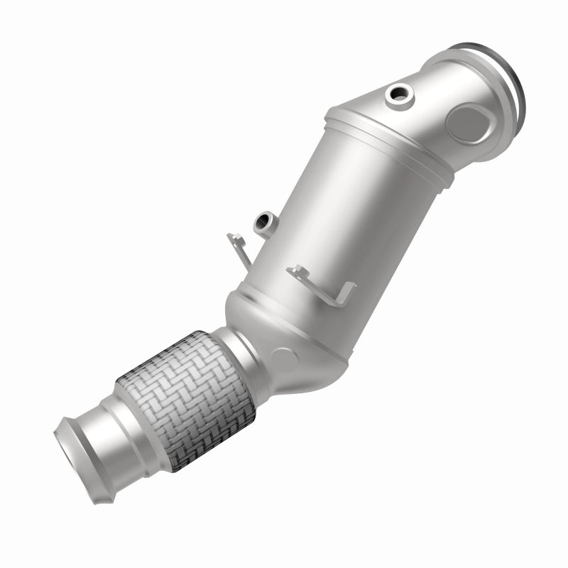 MagnaFlow 280543 oem grade direct-fit catalytic converter, rear view of the turntable spin