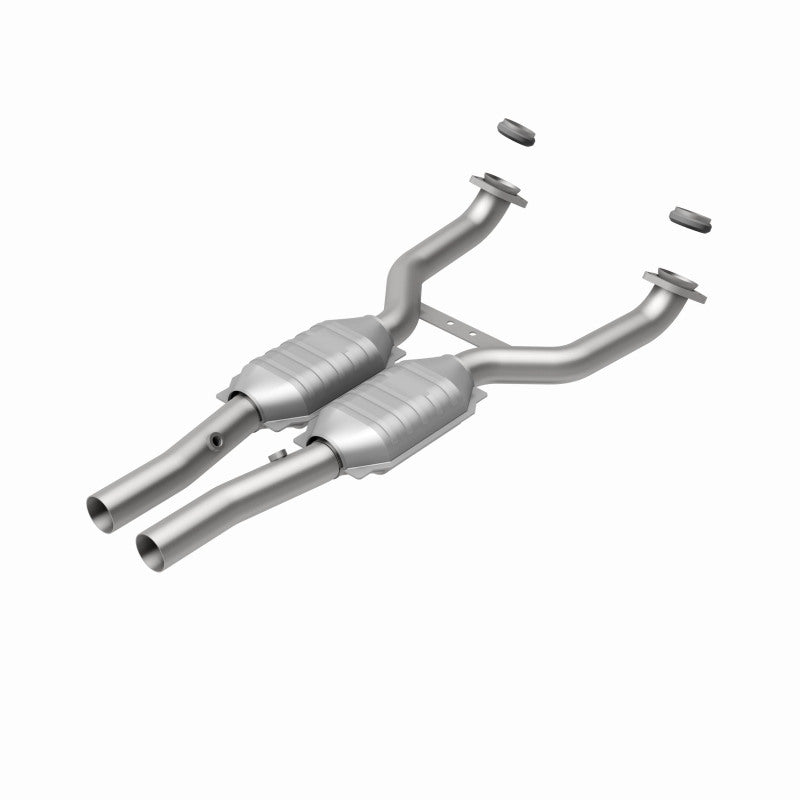 MagnaFlow 4481988 carb direct-fit catalytic converter, rear view of the turntable spin