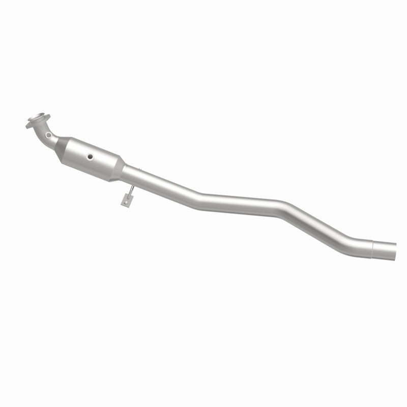 MagnaFlow 5551173 carb direct-fit catalytic converter, side view of the turntable spin