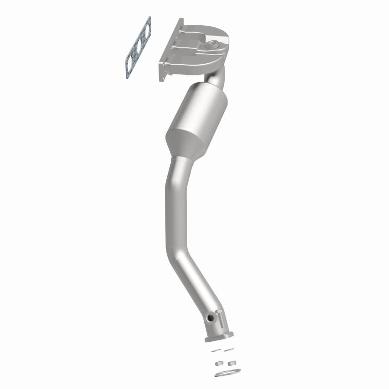 MagnaFlow 4551772 carb manifold converter, side view of the turntable spin