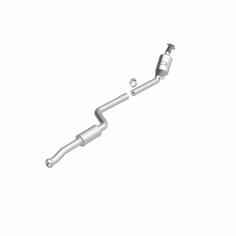 MagnaFlow 5461916 carb direct-fit catalytic converter, rear view of the turntable spin