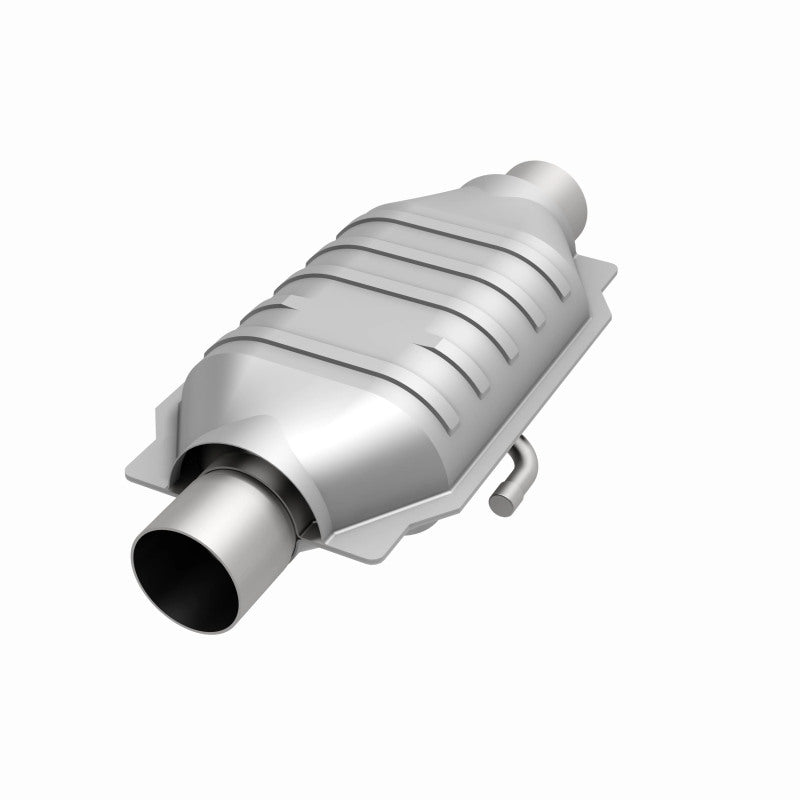 MagnaFlow 3322016 universal catalytic converter, opposite front three-quarter view of the turntable spin