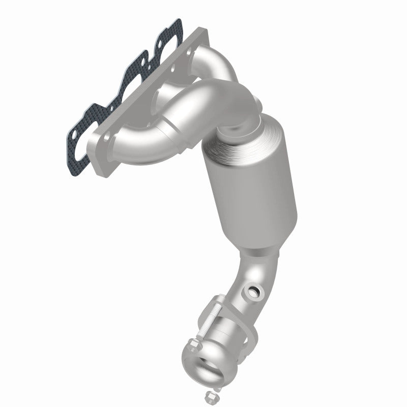 MagnaFlow 4583370 carb manifold converter, rear three-quarter view of the turntable spin