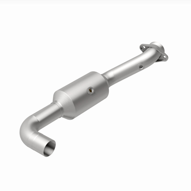 MagnaFlow 280218 oem grade direct-fit catalytic converter, rear view of the turntable spin