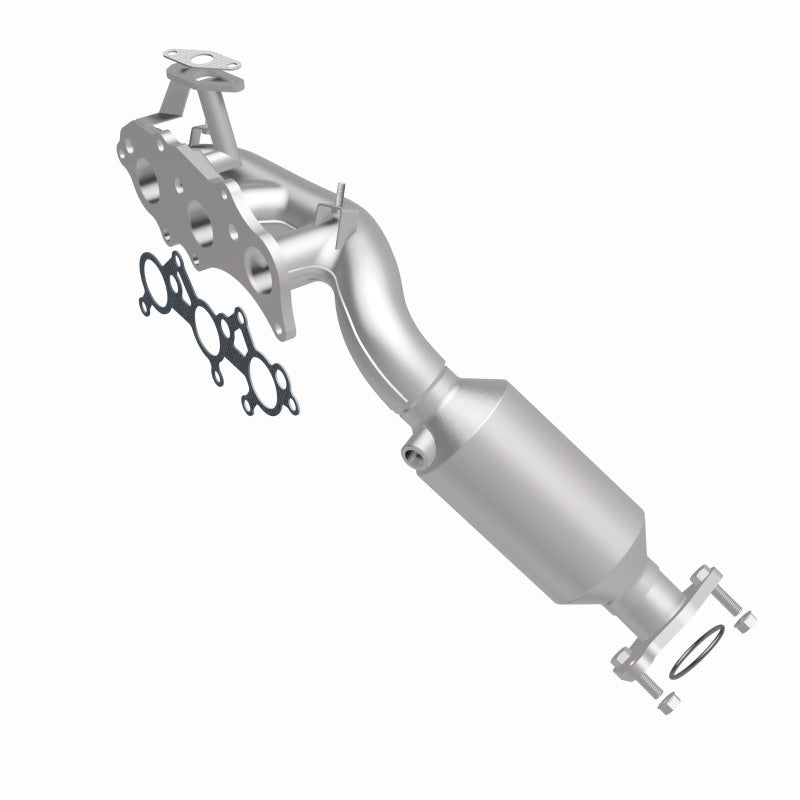MagnaFlow 52431 oem grade manifold converter, side view of the turntable spin