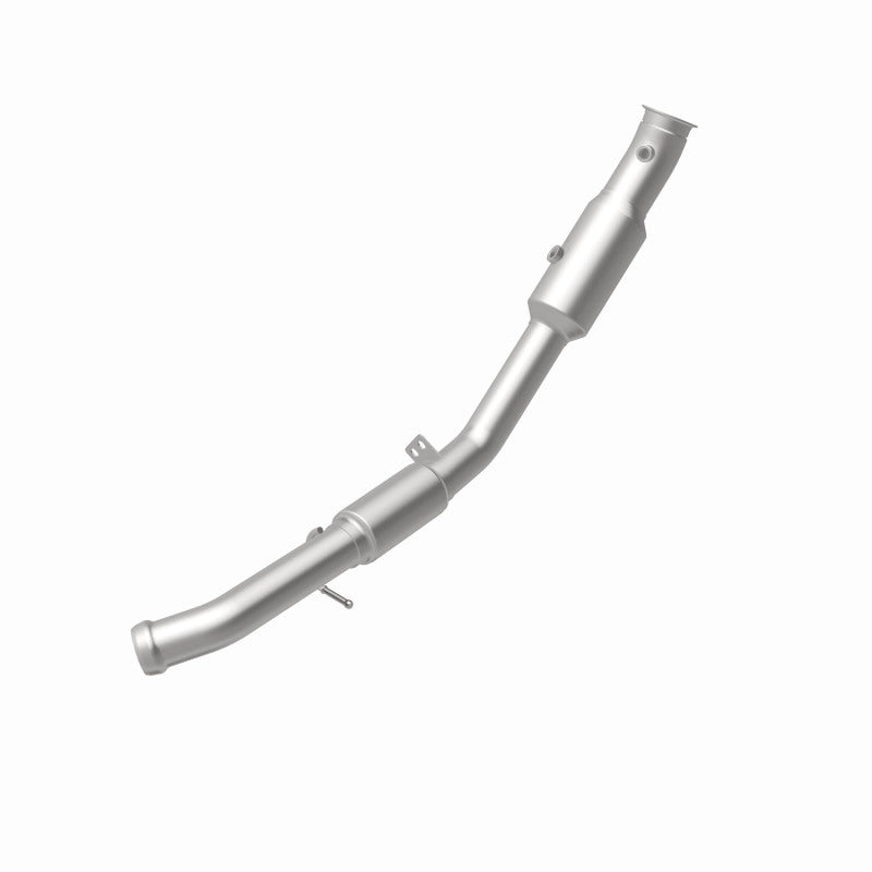 MagnaFlow 5551551 carb direct-fit catalytic converter, rear view of the turntable spin
