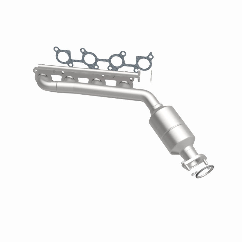 MagnaFlow 5582323 carb manifold converter, side view of the turntable spin