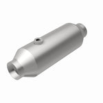 MagnaFlow 4451356 universal catalytic converter, rear view of the turntable spin