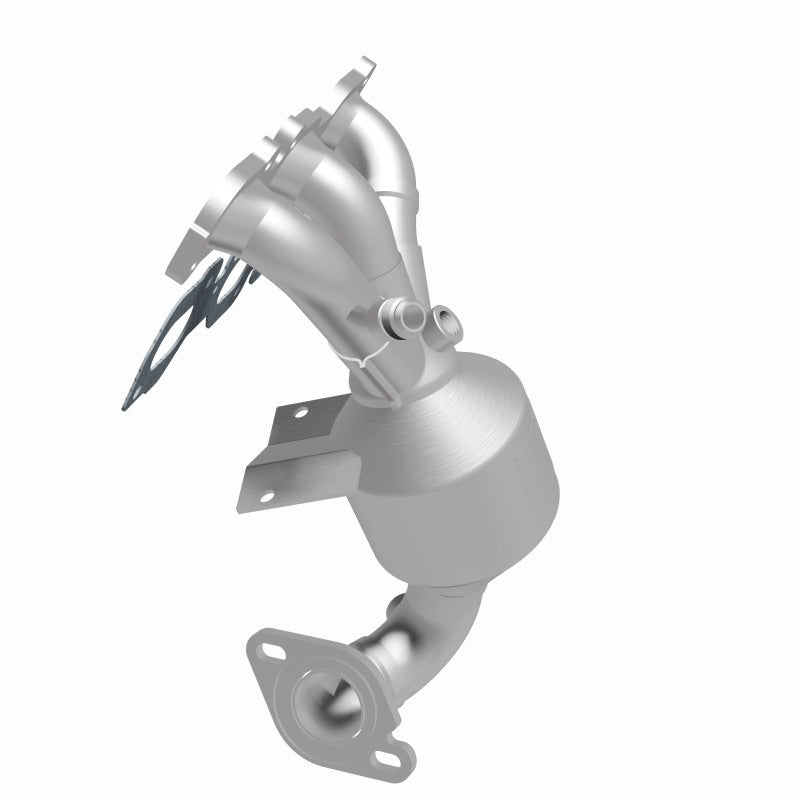 MagnaFlow 5531388 carb manifold converter, side view of the turntable spin