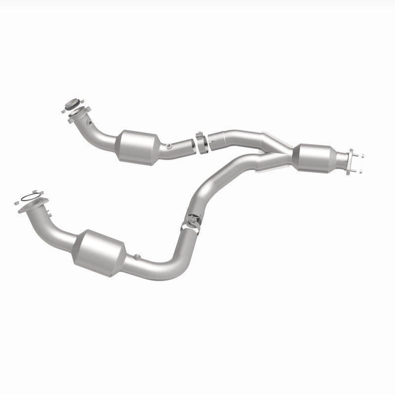 MagnaFlow 280505 oem grade direct-fit catalytic converter, side view of the turntable spin