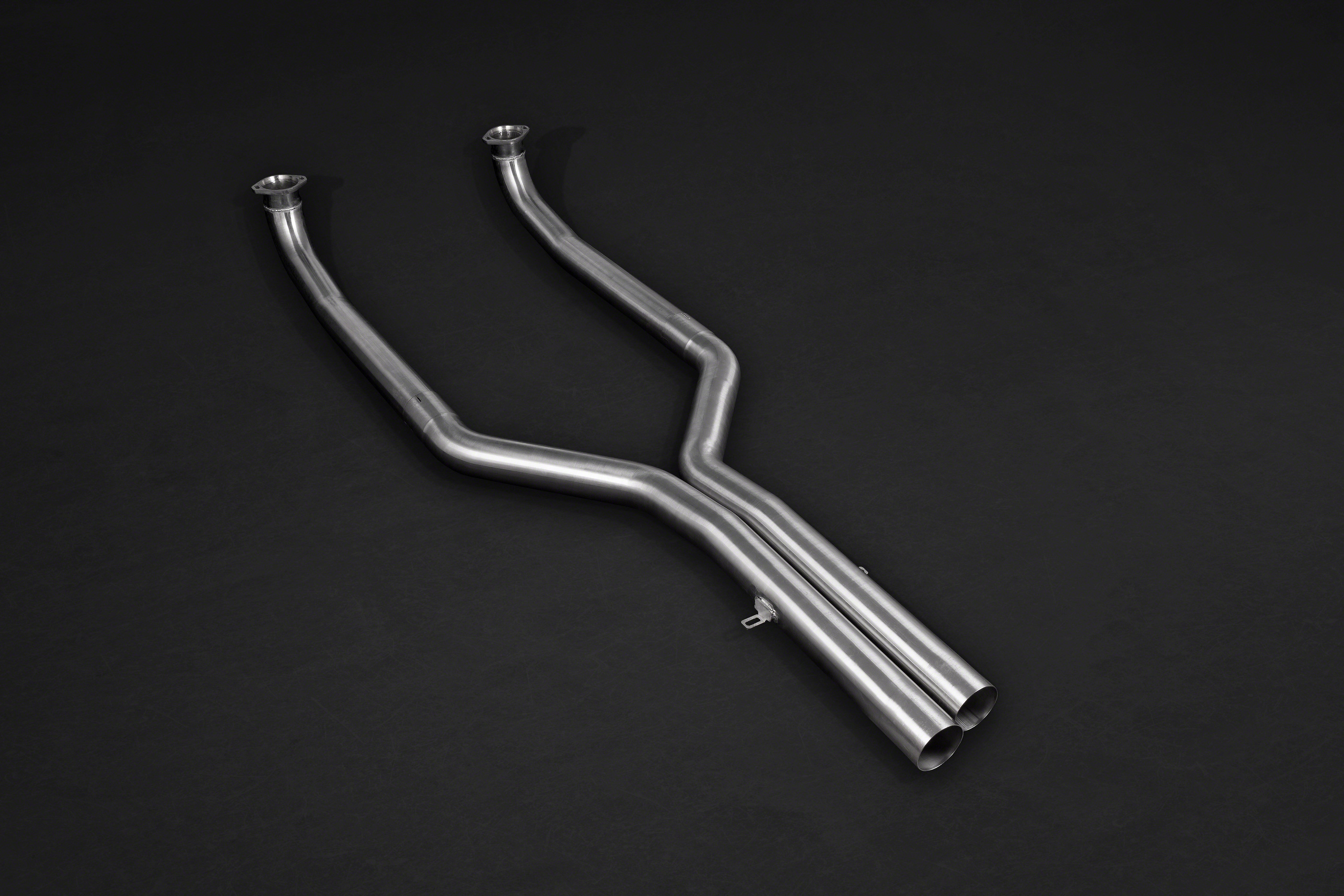 Capristo BMW M5/M6 cat spare pipes merging into dual outlets