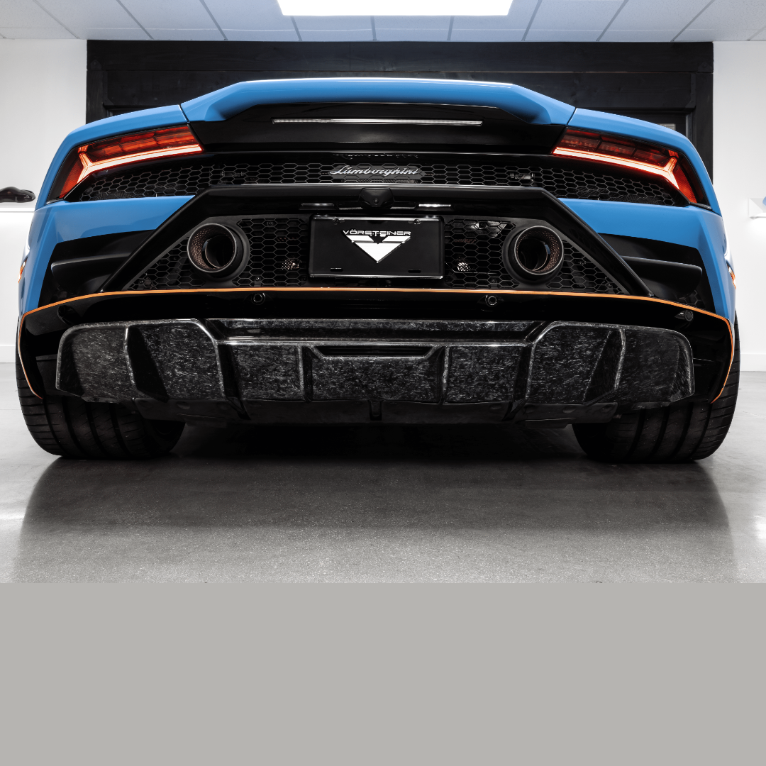 Blue Huracan EVO with Monza diffuser, straight-on rear view