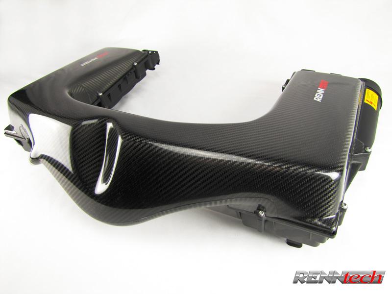 Carbon intake section with RennTech logo from the side - R2 Performance Package for the 2003-2006 S 55 AMG Kompressor