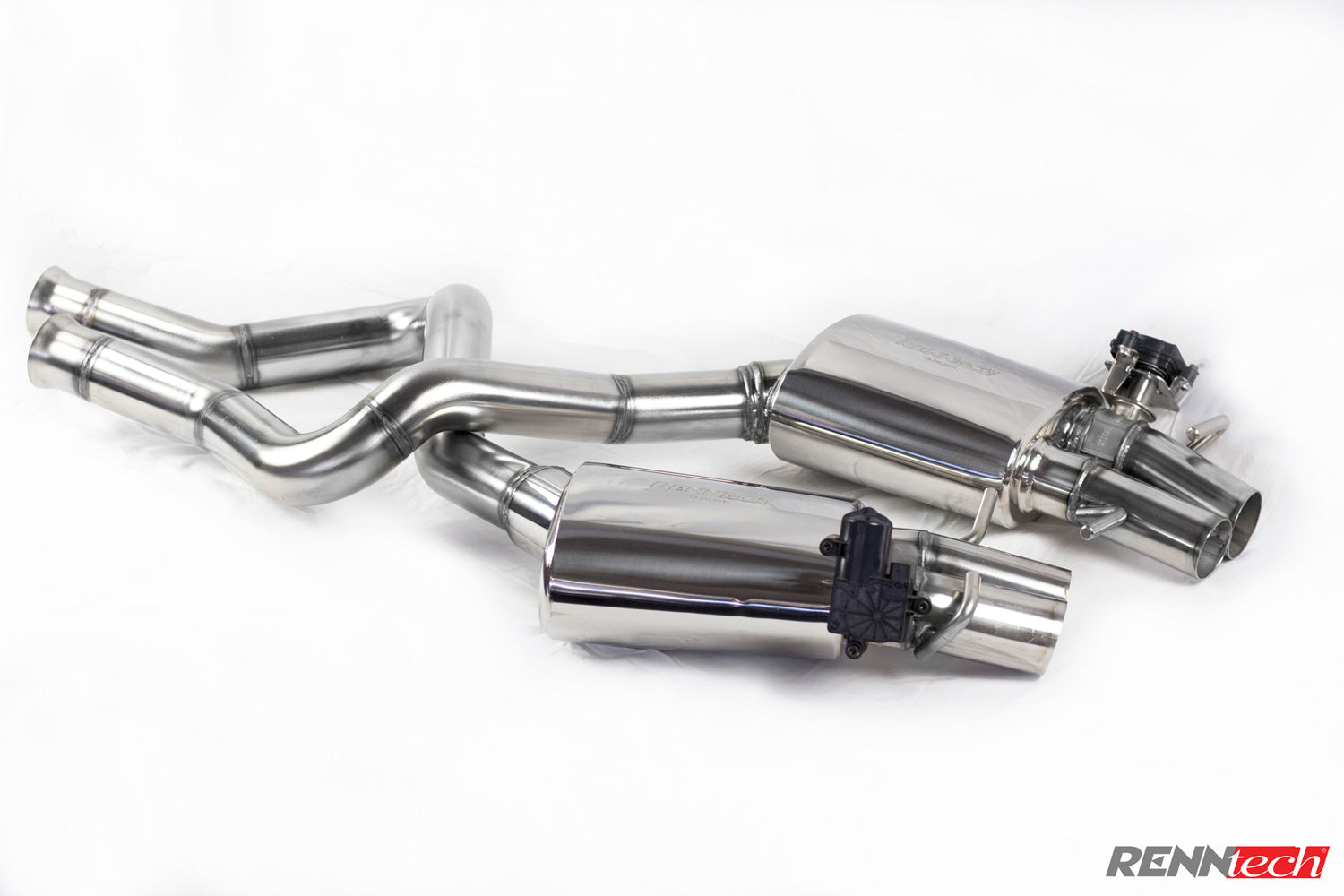 C205 valved mufflers from above with actuators - Valved Sport Mufflers for the 2017-2023 C 63 / C 63 S AMG Coupe