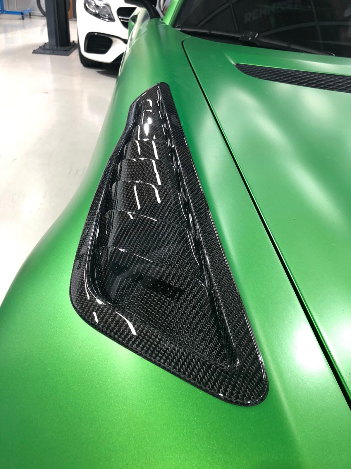 Fender extractor vents close up on the green car - Carbon Fiber Fender Extractors for the 2016-2021 AMG GT