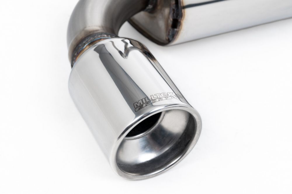 Close-up of polished silver Milltek Sport exhaust tips for the 2003-2010 Nissan 350Z 3.5 V6 (part SSXNI001)