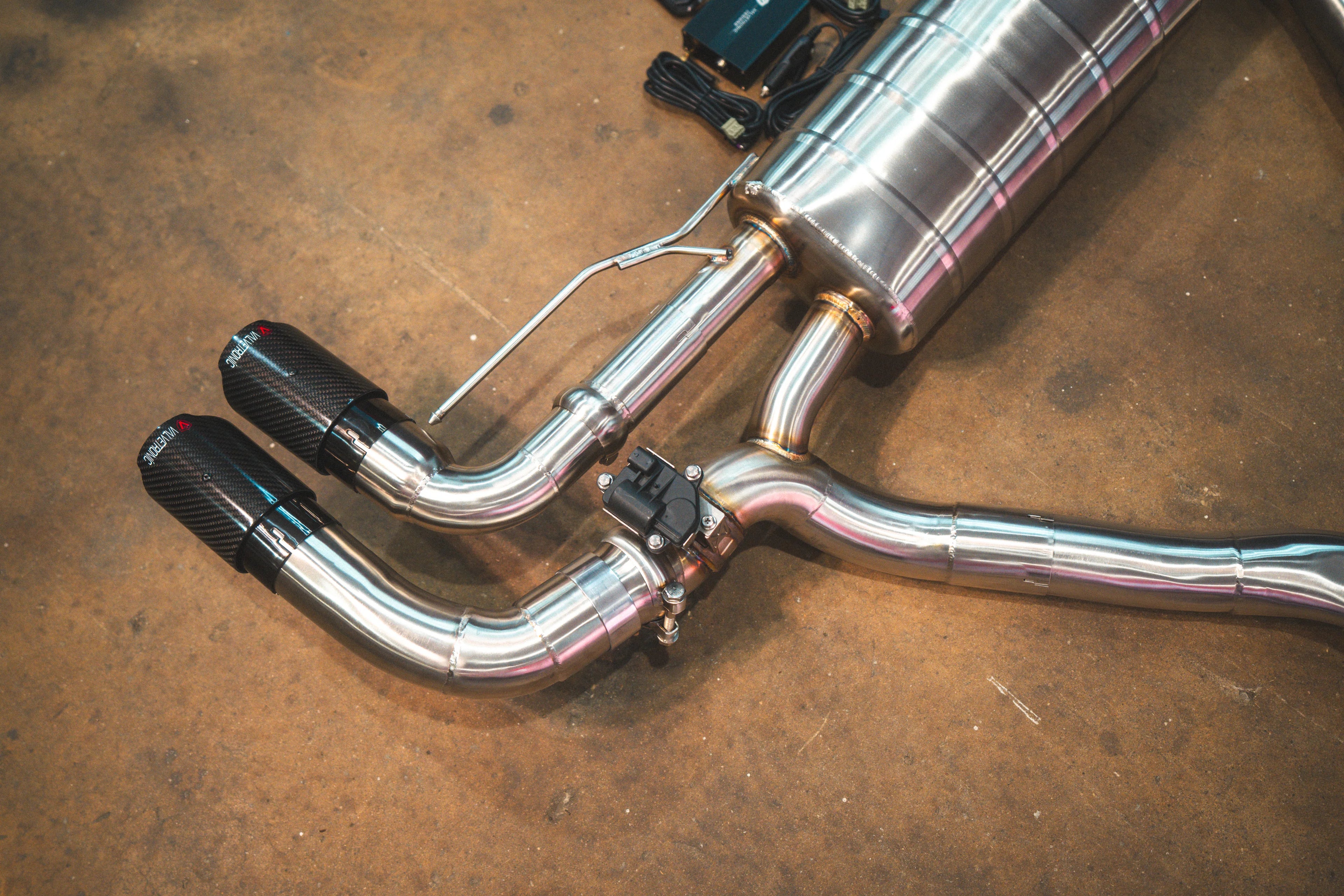 Valvetronic Designs stainless steel rear muffler, electronic exhaust valve, and carbon fiber tips
