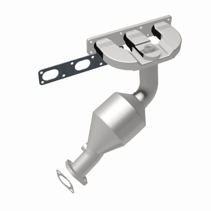MagnaFlow 50176 hm grade manifold converter, rear view of the turntable spin