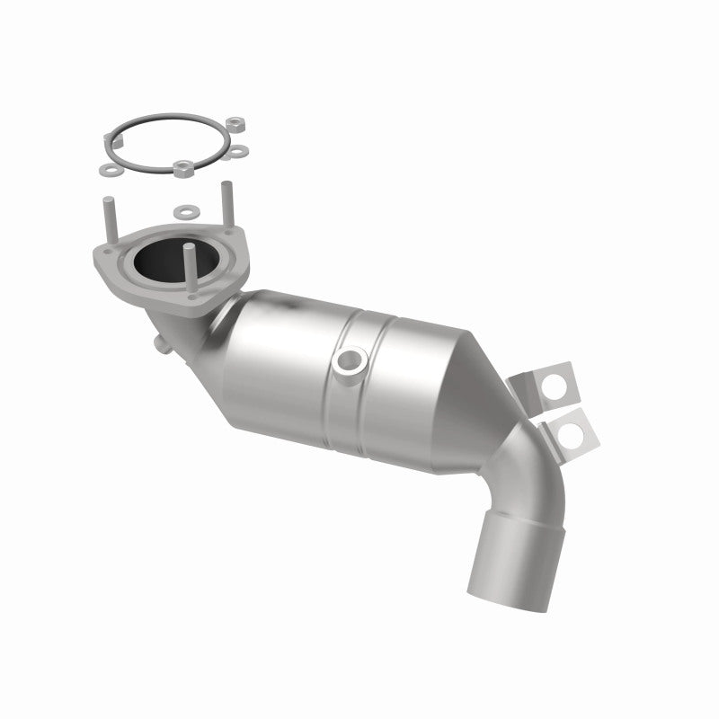 MagnaFlow 52015 oem grade direct-fit catalytic converter, rear view of the turntable spin