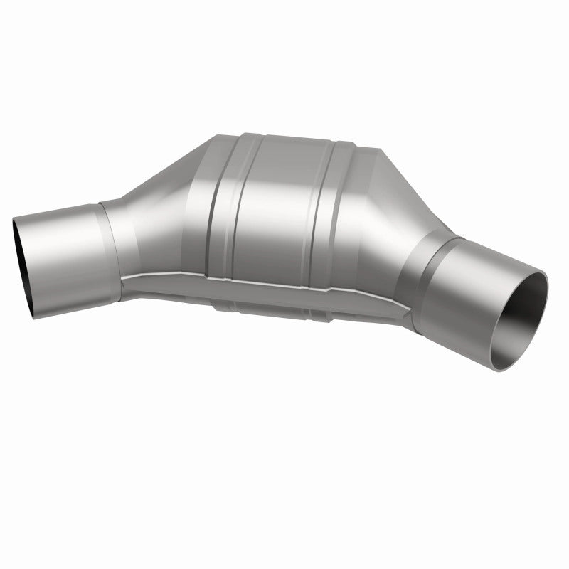 MagnaFlow 454184 universal catalytic converter, side view of the turntable spin