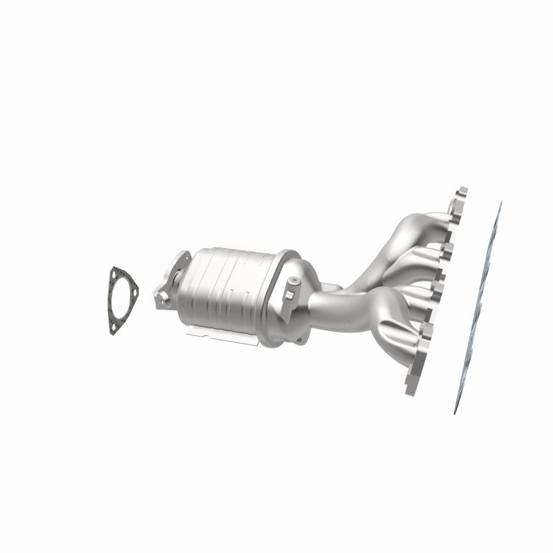 MagnaFlow 5531060 carb manifold converter, opposite rear three-quarter view of the turntable spin