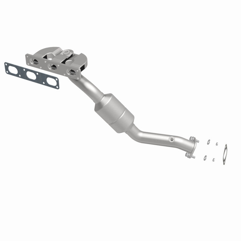 MagnaFlow 452298 carb manifold converter, side view of the turntable spin