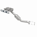 MagnaFlow 452298 carb manifold converter, side view of the turntable spin