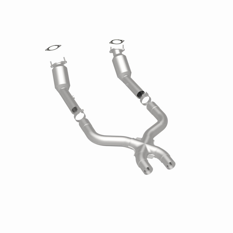 MagnaFlow 5461976 carb direct-fit catalytic converter, rear three-quarter view of the turntable spin