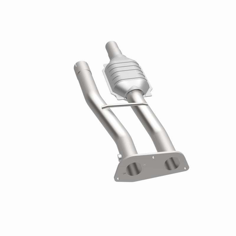 MagnaFlow 23179 hm grade direct-fit catalytic converter, opposite side view of the turntable spin