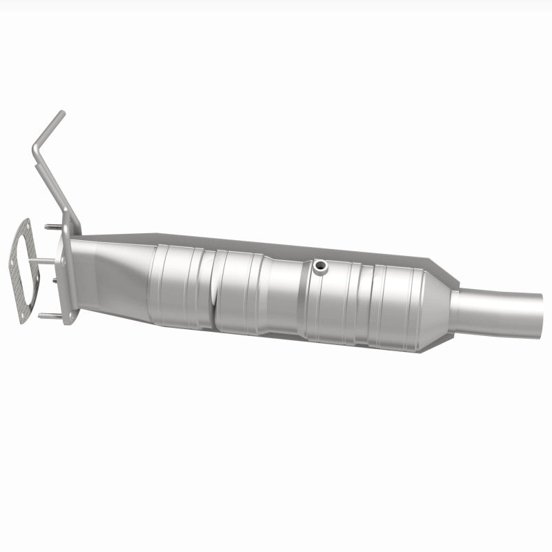 MagnaFlow 280435 oem grade direct-fit catalytic converter, side view of the turntable spin