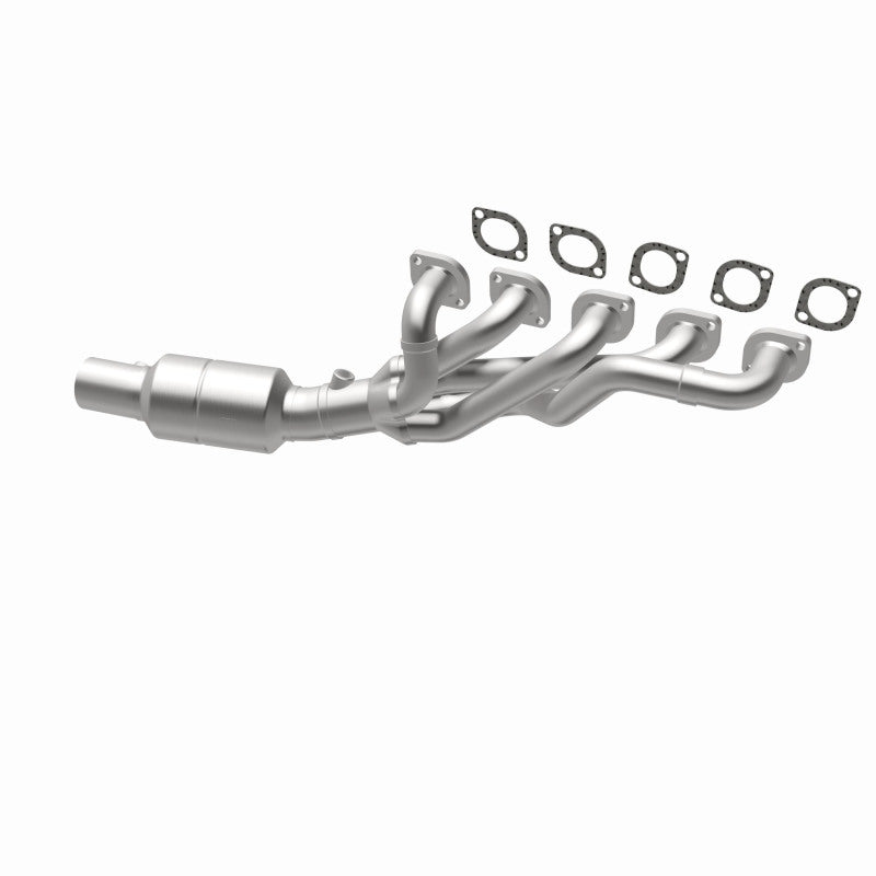 MagnaFlow 50420 hm grade manifold converter, opposite rear three-quarter view of the turntable spin