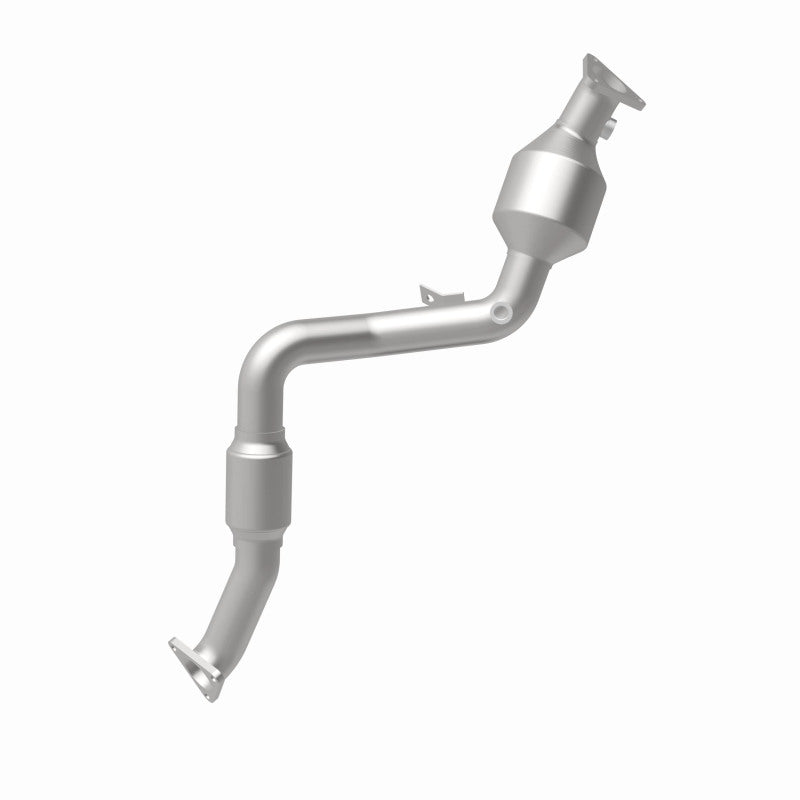 MagnaFlow 52586 oem grade direct-fit catalytic converter, rear view of the turntable spin