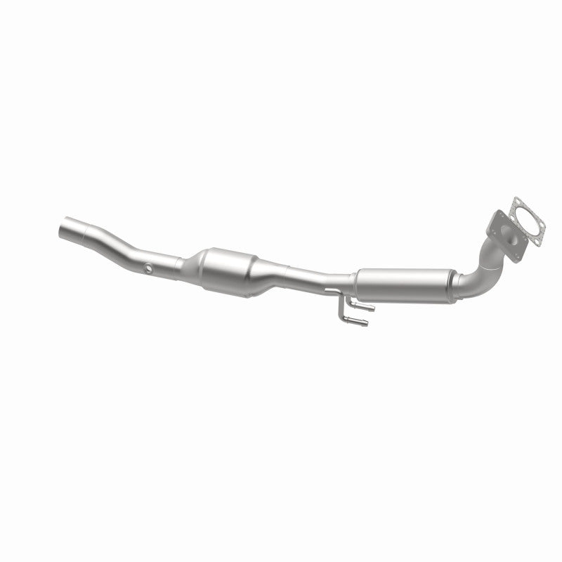 MagnaFlow 23710 hm grade manifold converter, opposite rear three-quarter view of the turntable spin