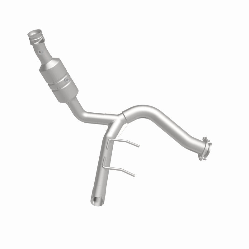 MagnaFlow 52418 oem grade direct-fit catalytic converter, side view of the turntable spin
