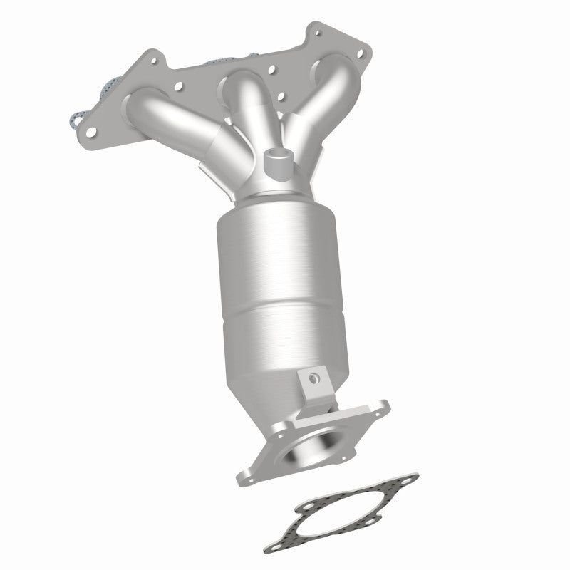 MagnaFlow 23213 hm grade manifold converter, rear three-quarter view of the turntable spin