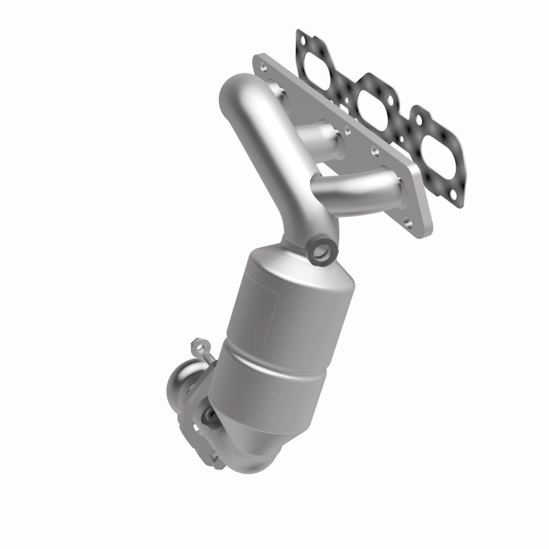 MagnaFlow 24367 hm grade manifold converter, front three-quarter view of the turntable spin