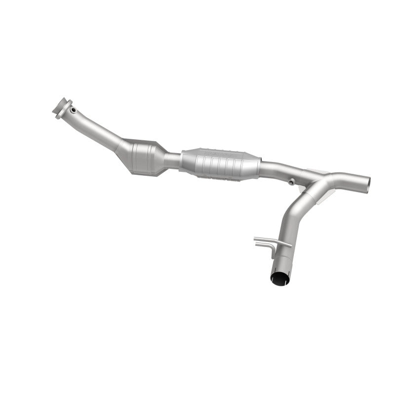 MagnaFlow 447116 carb direct-fit catalytic converter, side view of the turntable spin