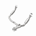 MagnaFlow 5451631 carb direct-fit catalytic converter, rear view of the turntable spin