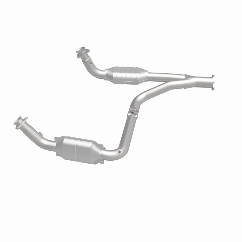 MagnaFlow 93603 hm grade direct-fit catalytic converter, side view of the turntable spin