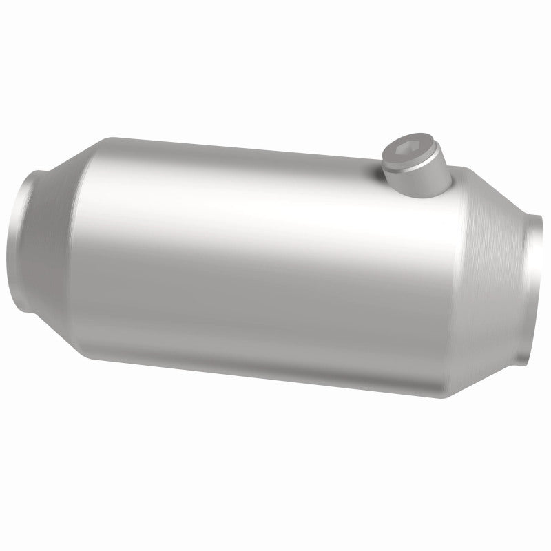 MagnaFlow 551036 universal catalytic converter, side view of the turntable spin