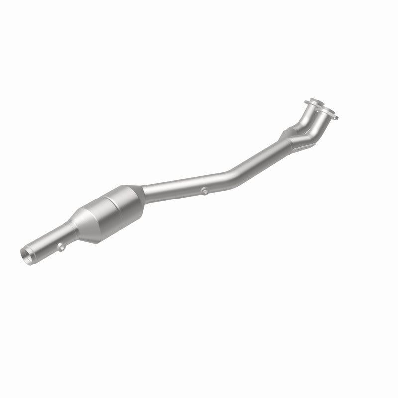 MagnaFlow 51112 oem grade direct-fit catalytic converter, rear view of the turntable spin