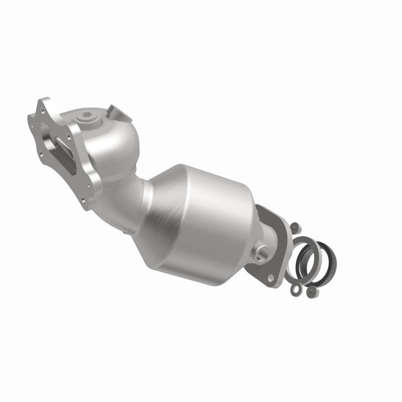Catalyst body and outlet from the left