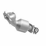 Catalyst body and outlet from the left