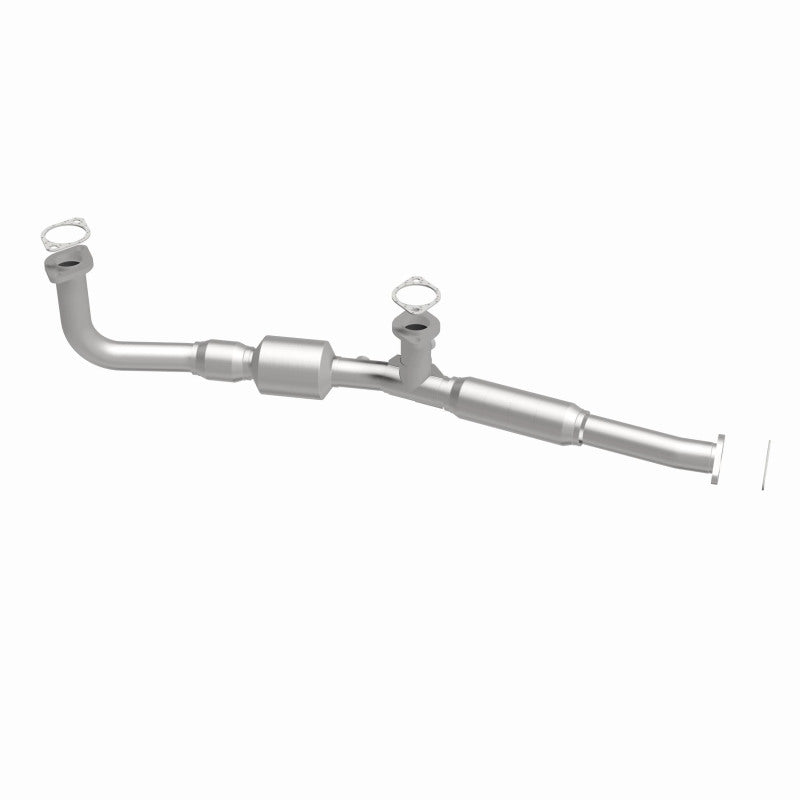 MagnaFlow 23276 hm grade direct-fit catalytic converter, side view of the turntable spin