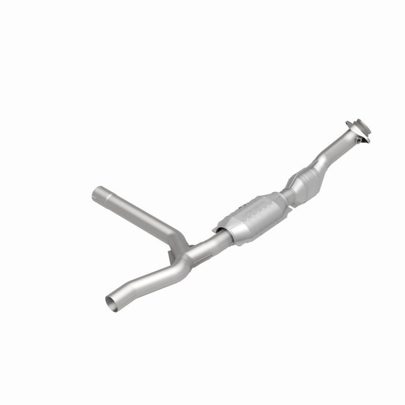 MagnaFlow 93153 hm grade direct-fit catalytic converter, rear view of the turntable spin
