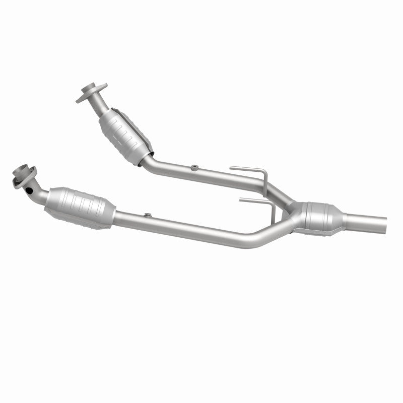 MagnaFlow 444080 carb direct-fit catalytic converter, side view of the turntable spin