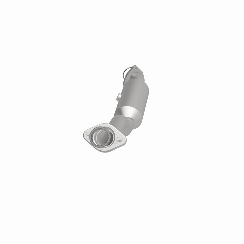MagnaFlow 5461767 carb direct-fit catalytic converter, side view of the turntable spin